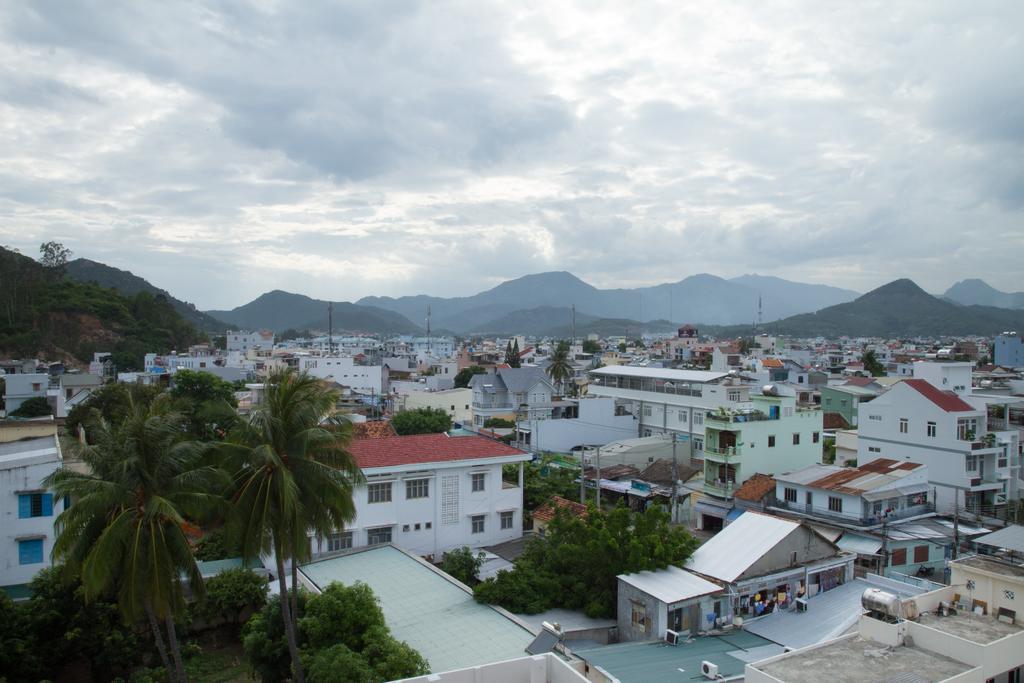 Dong Hai Hotel Nha Trang Extérieur photo